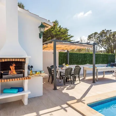 Ana Mestral By וילה *